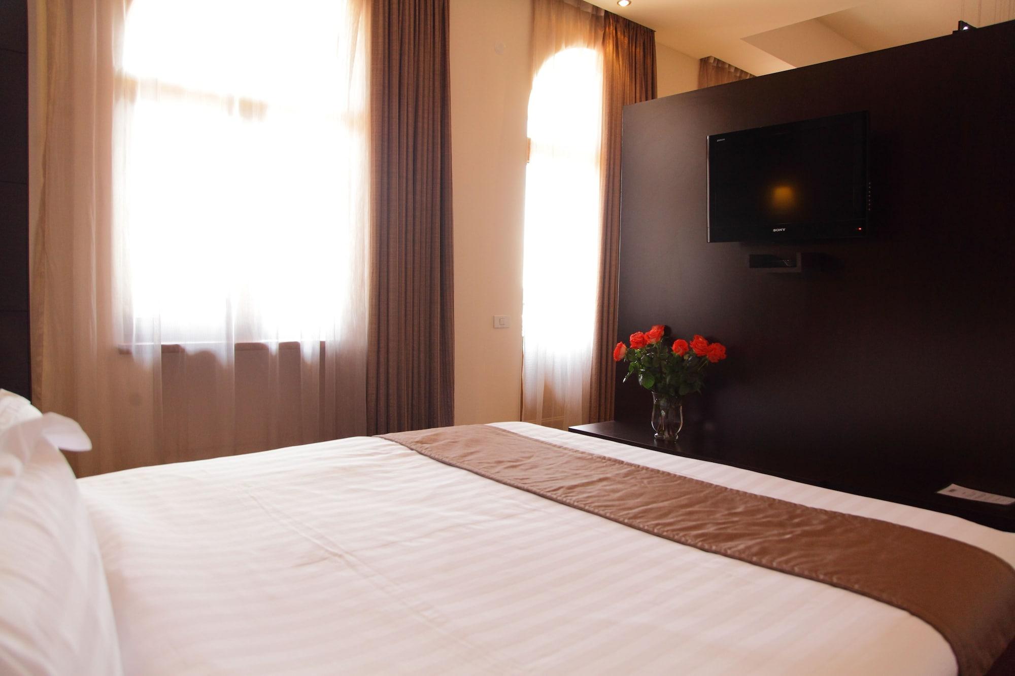 Bass Boutique Hotel 4*