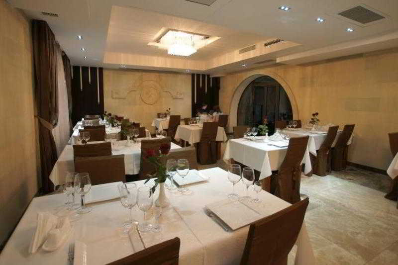 Bass Boutique 4*