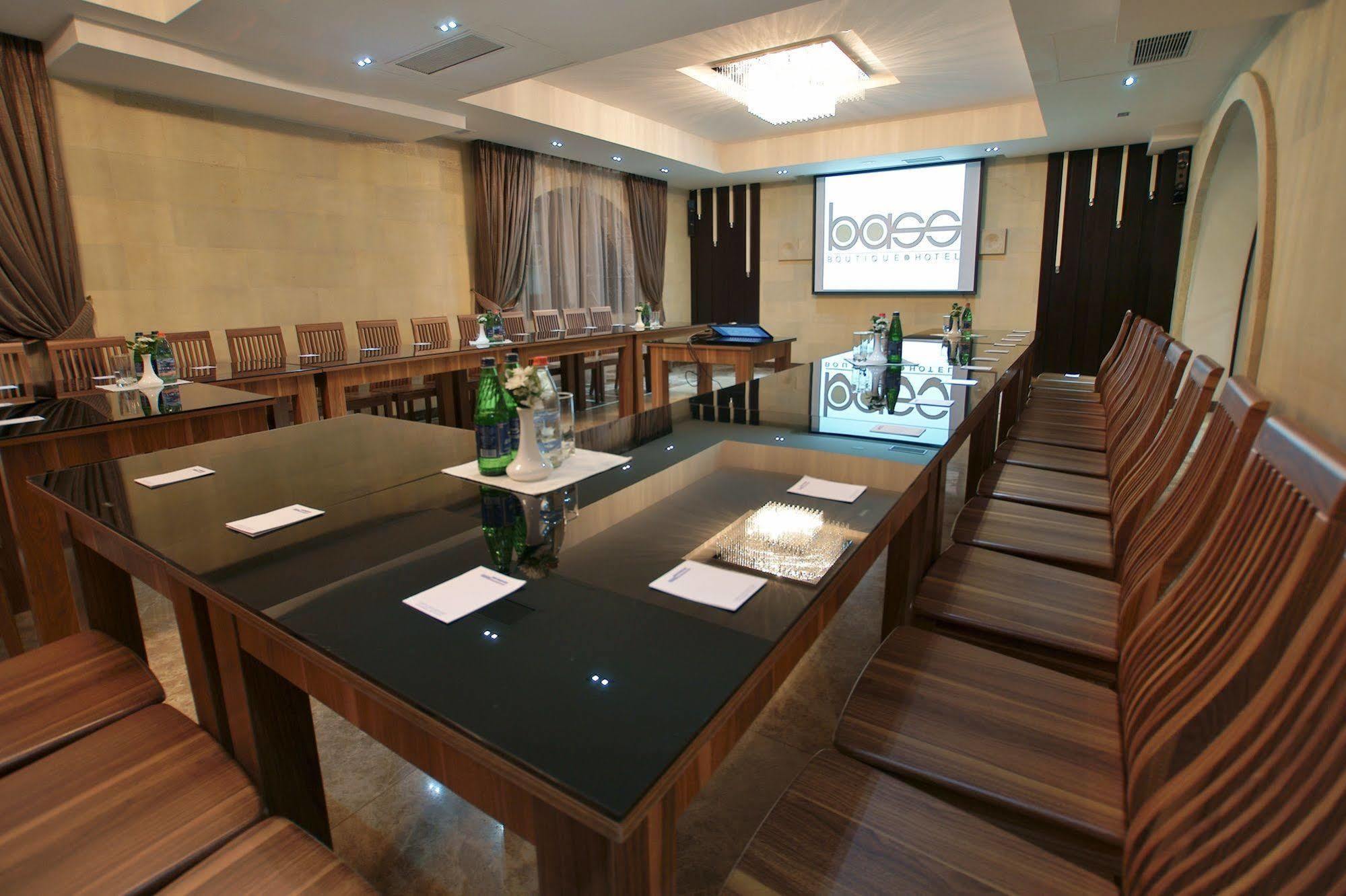 Bass Boutique 4*