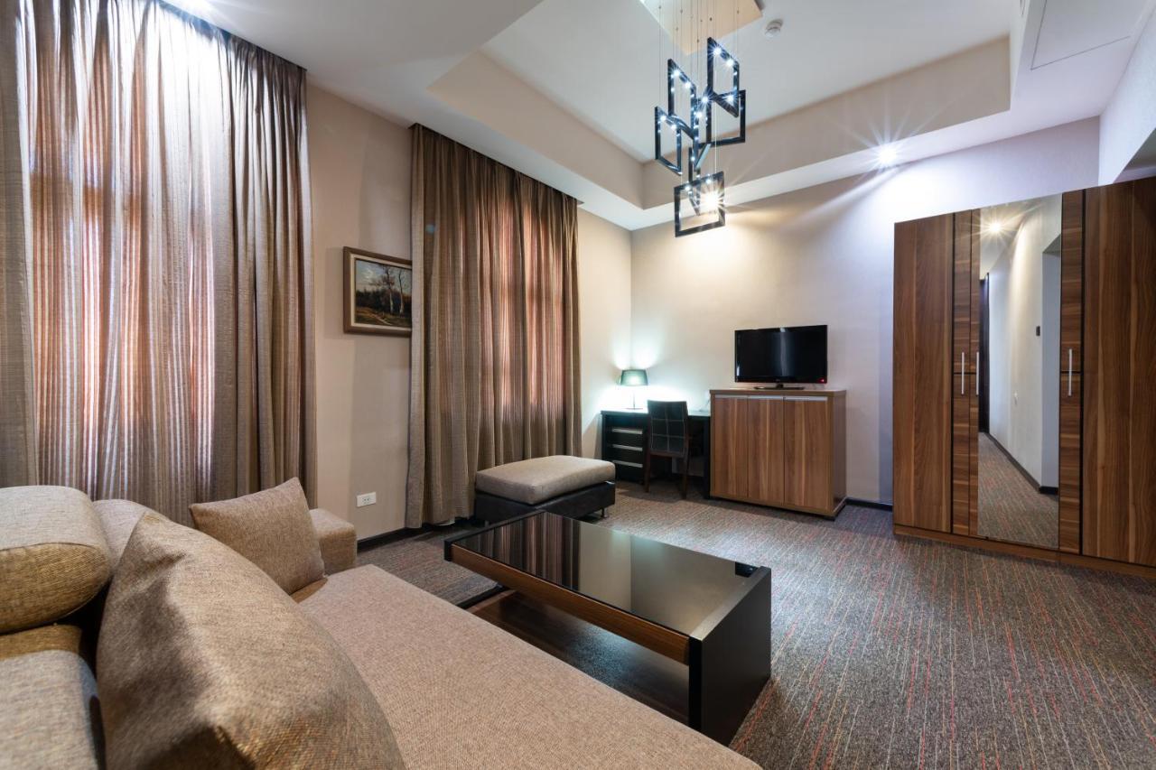 Bass Boutique Hotel 4*